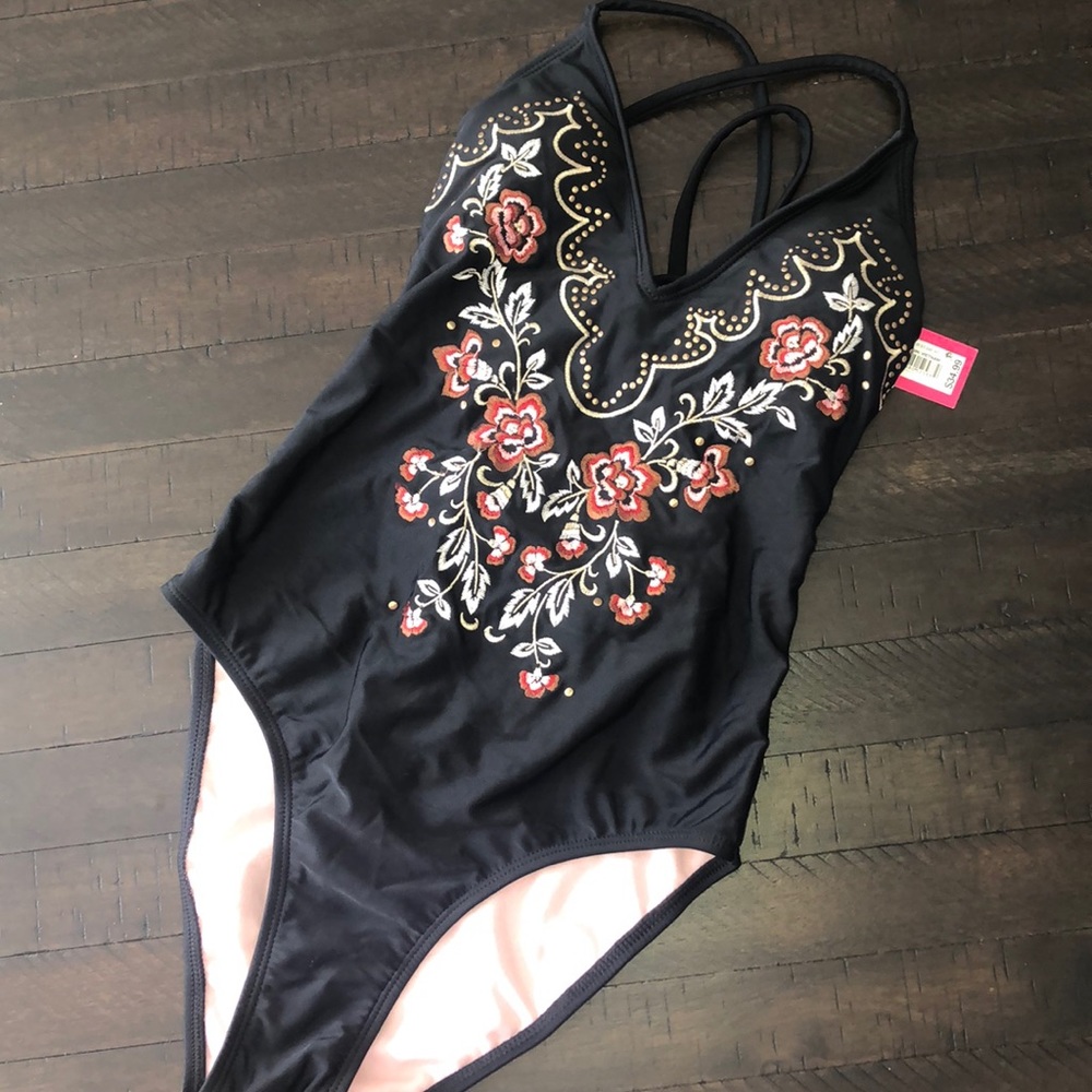 NWT black bathing suit size xs